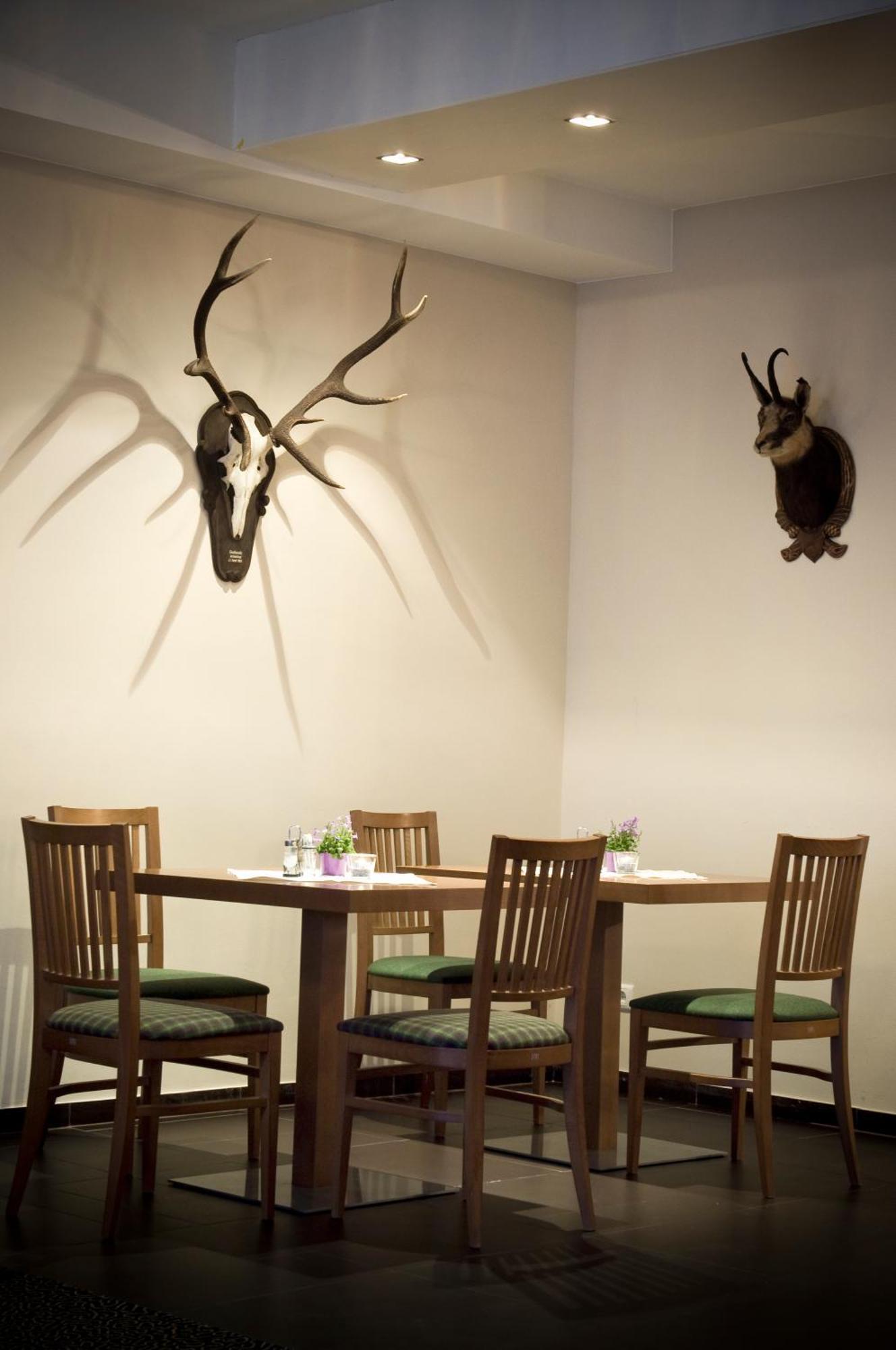 Aktivhotel Weisser Hirsch Mariazell Exterior photo