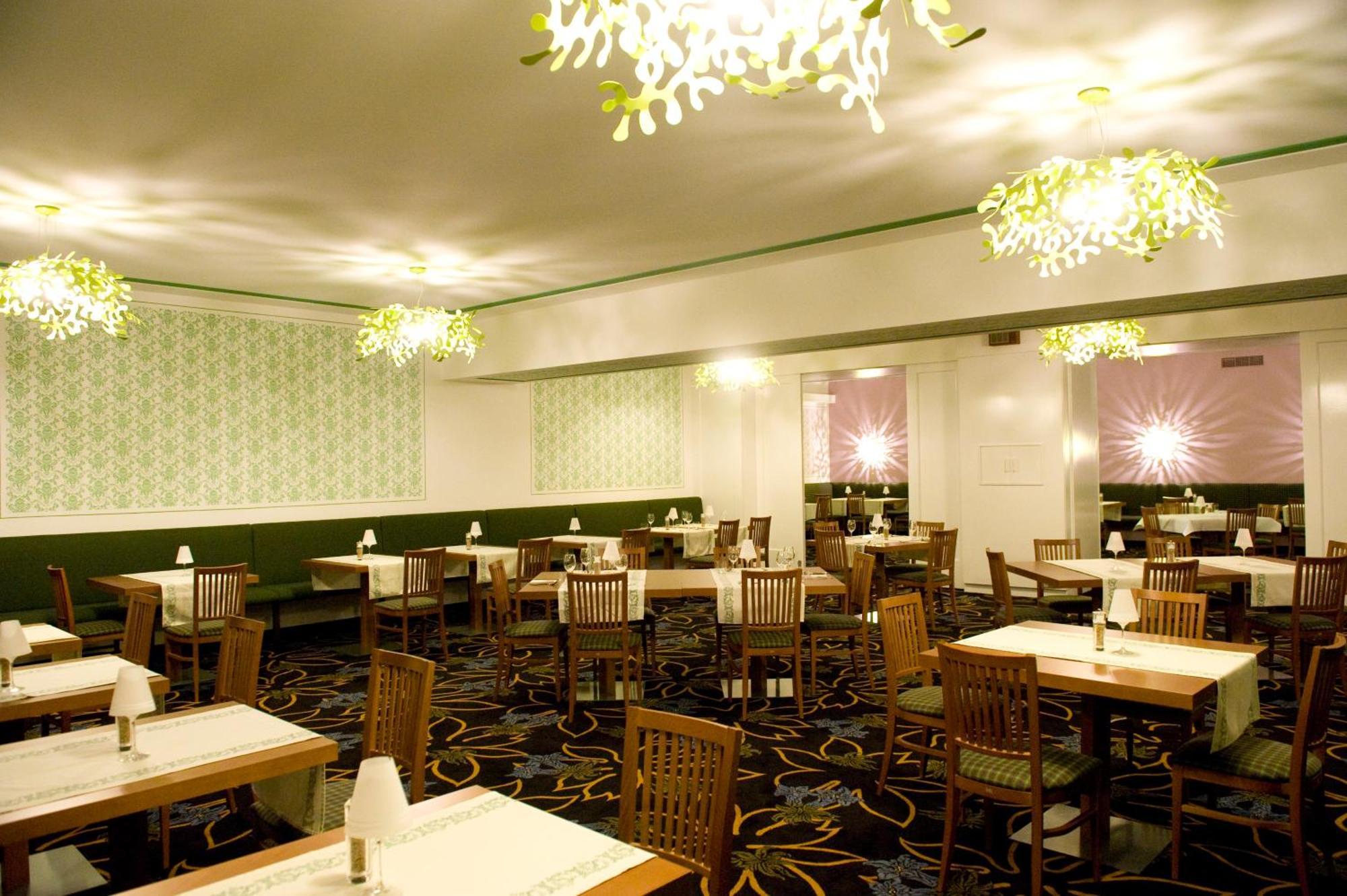 Aktivhotel Weisser Hirsch Mariazell Exterior photo
