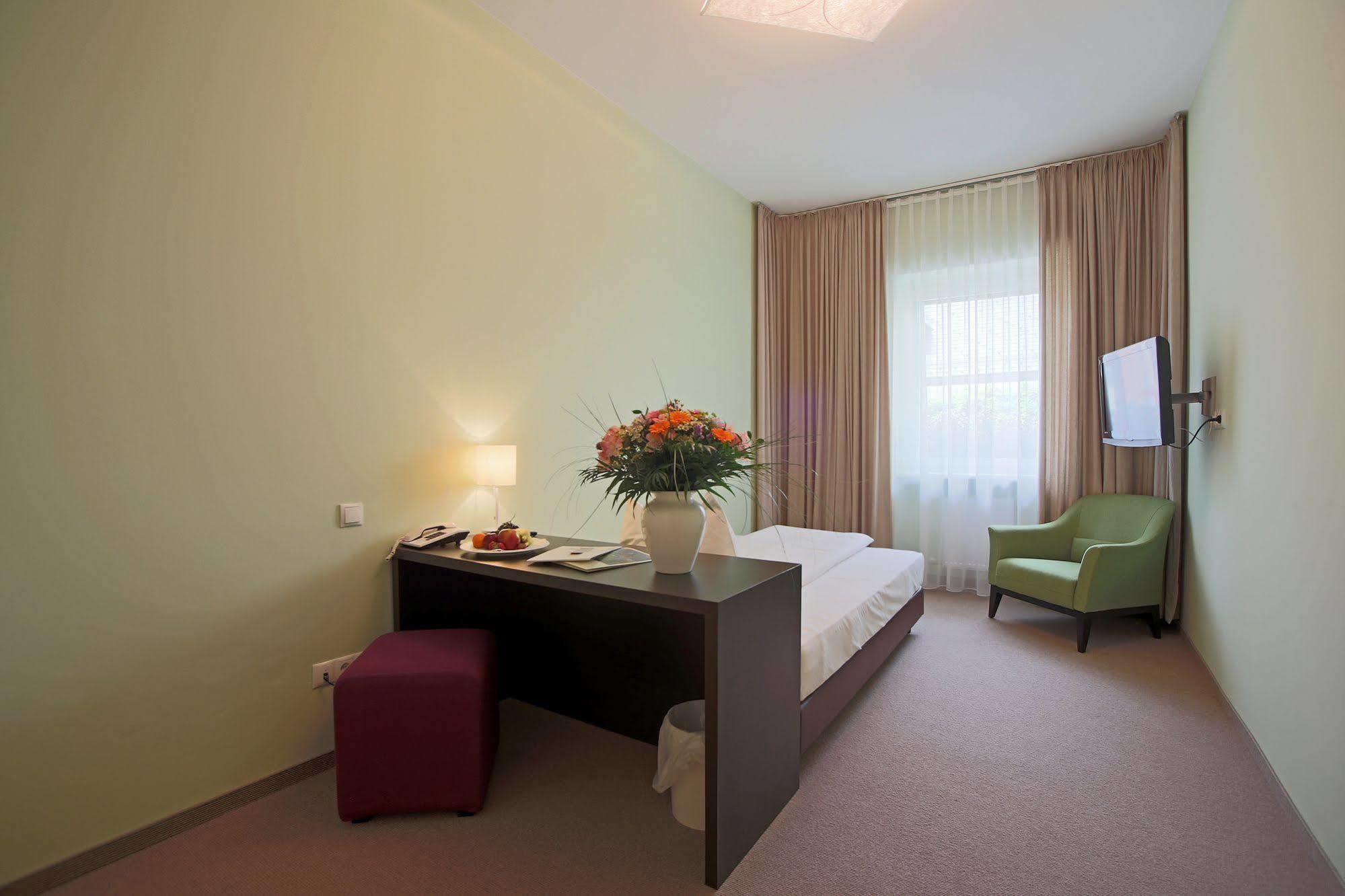 Aktivhotel Weisser Hirsch Mariazell Exterior photo