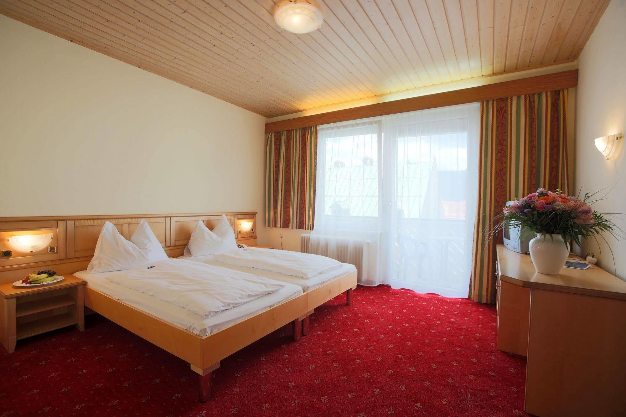 Aktivhotel Weisser Hirsch Mariazell Exterior photo